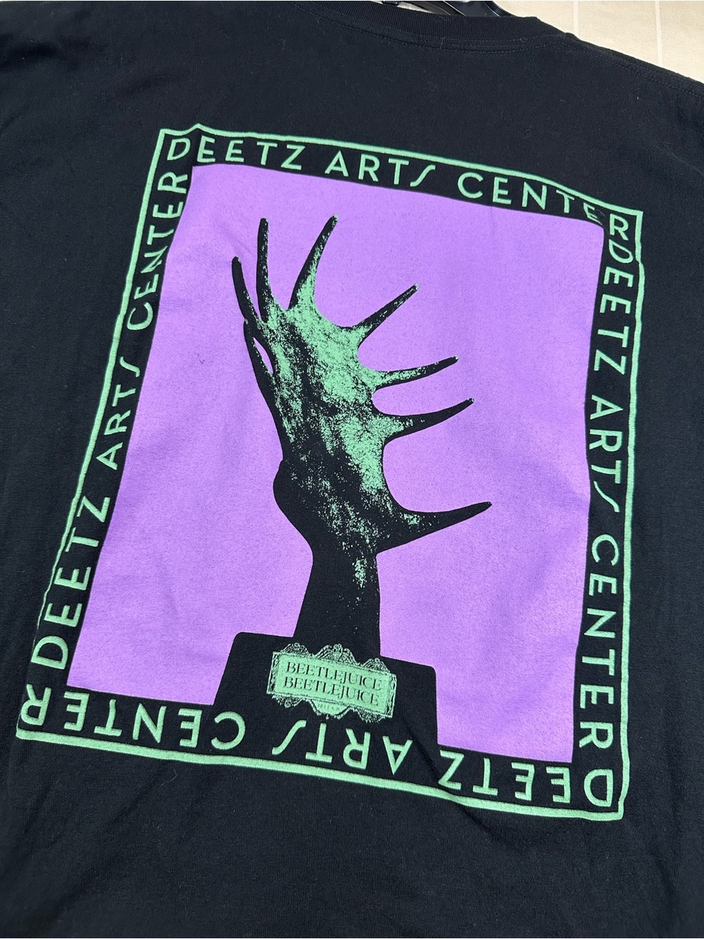 Beetlejuice Beetlejuice Deetz Arts Center Graphic Tee XXL EUC